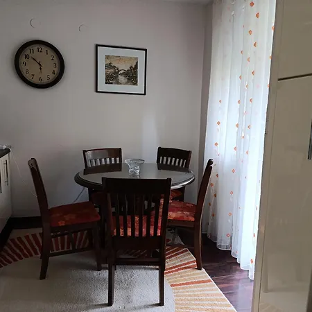 Apartment Cozy & Central, 5 Mins To Old Bridge Mostar