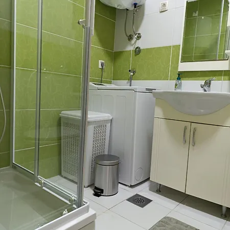 Apartment Cozy & Central, 5 Mins To Old Bridge