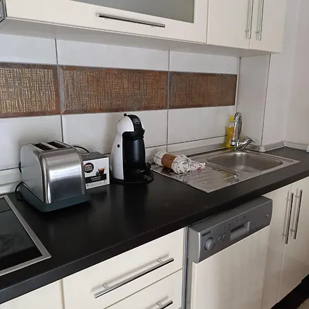 Cozy & Central, 5 Mins To Old Bridge Apartment Mostar