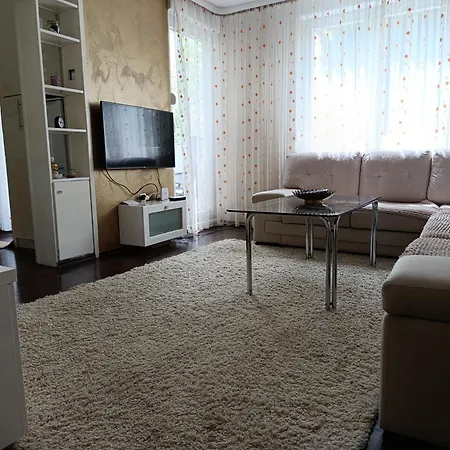Cozy & Central, 5 Mins To Old Bridge