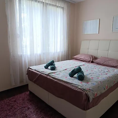 Cozy & Central, 5 Mins To Old Bridge * モスタル