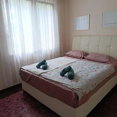 Cozy & Central, 5 Mins To Old Bridge * モスタル
